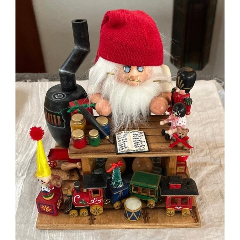 Vintage 1996 Zims Heirloom Collectibles Wooden Santa's Toy Workshop